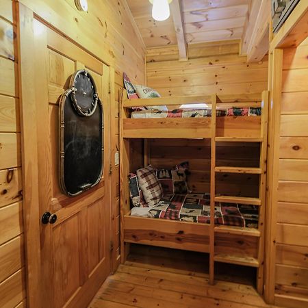 Lazy Bear Lodge Гатлінбург Екстер'єр фото